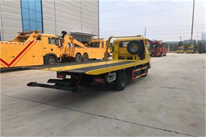 新洲非事故拖车