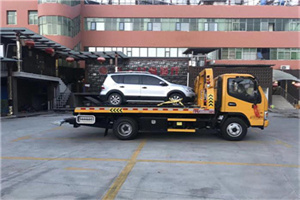 新洲汽车紧急补胎换胎救援